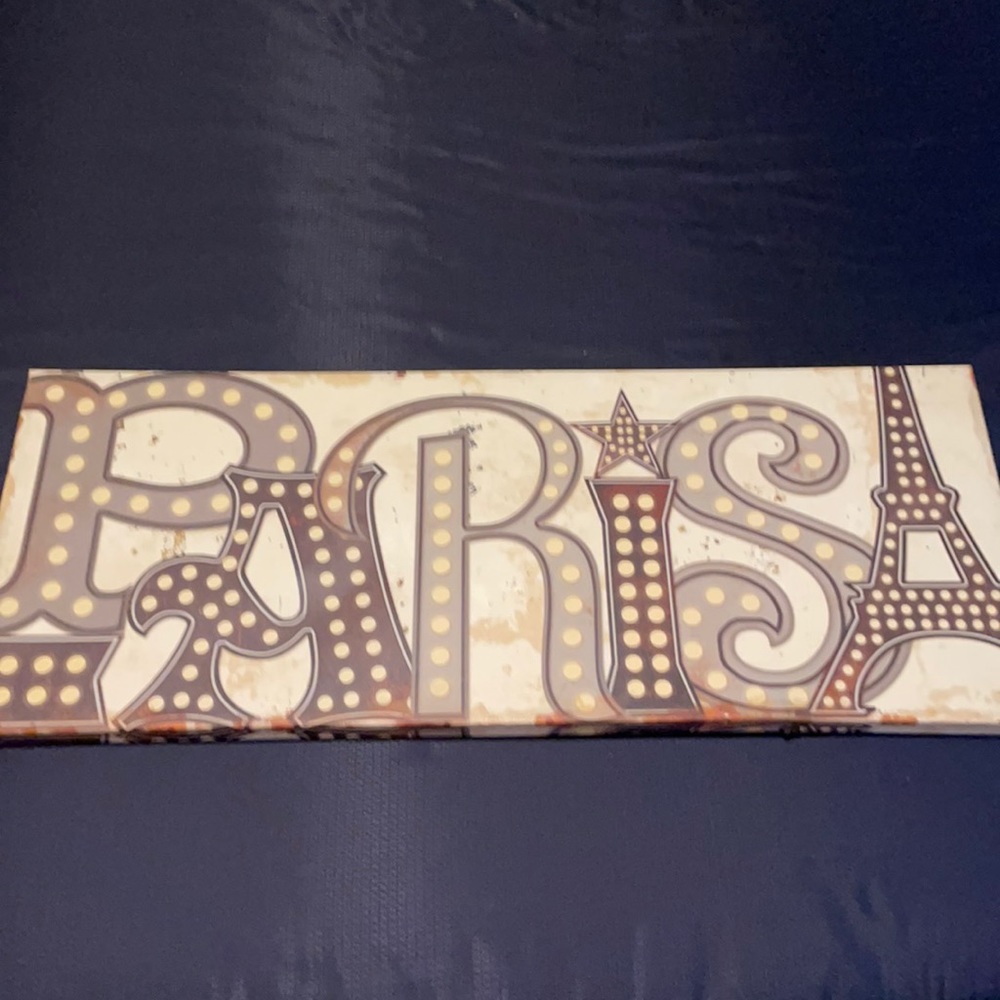 Wall decor